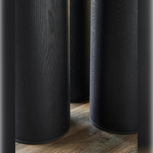 Modern yemek masası için siyah ahşap yuvarlak masa ayakları ve ahşap zemin